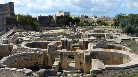 hal saflieni temple malta.